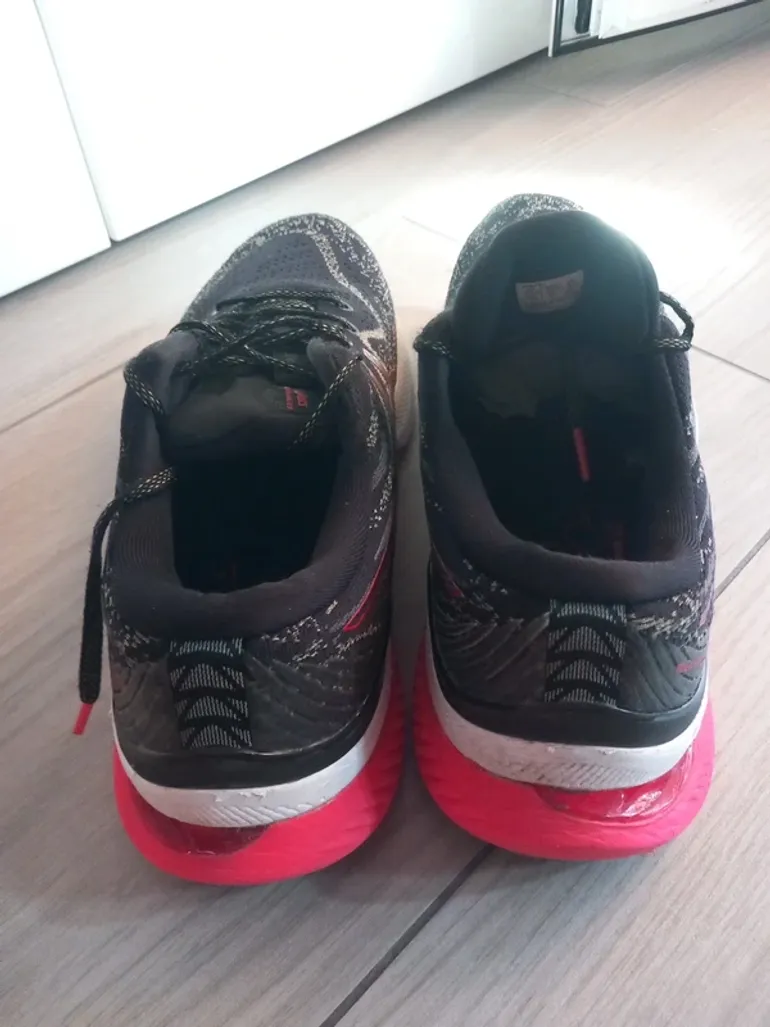 Used Asics Gel Kayano 29 bike — image 3 of 7