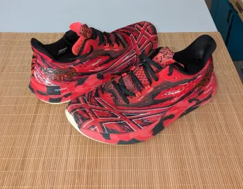 Used Asics Noosa Tri 15 Running Shoes