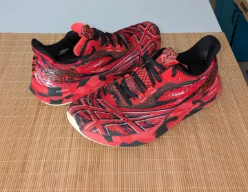 Used Asics Noosa Tri 15 Running Shoes