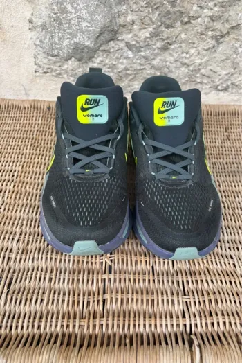 Used Nike Vomero 18 Running Shoes