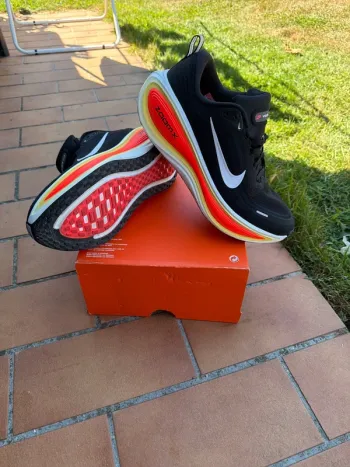 Gebrauchtes Nike Vomero Plus Running Shoes