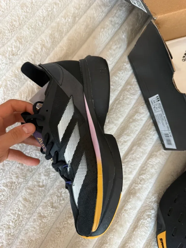 Used Adidas Adios Pro 3 bike — image 4 of 6