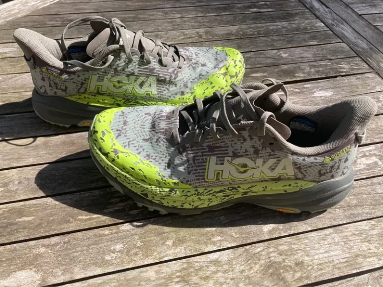 Used Hoka Speedgoat 6 GTX bike — image 2 of 5