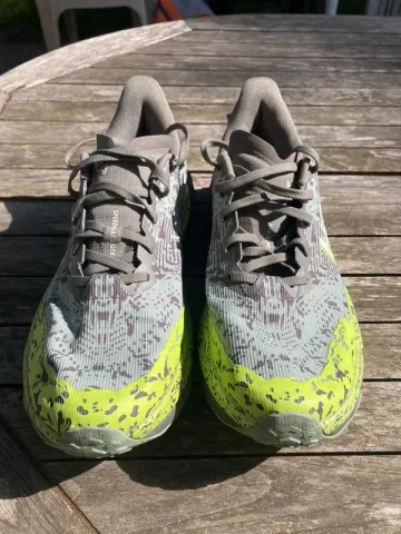 Used Hoka Speedgoat 6 GTX Running Shoes