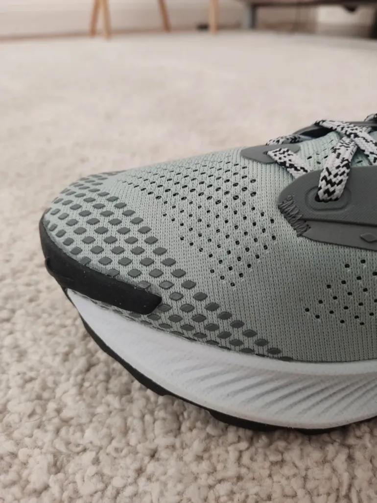 Gebrauchtes Hyper Nike Pegasus Trail 3 bike — Bild 7 von 10