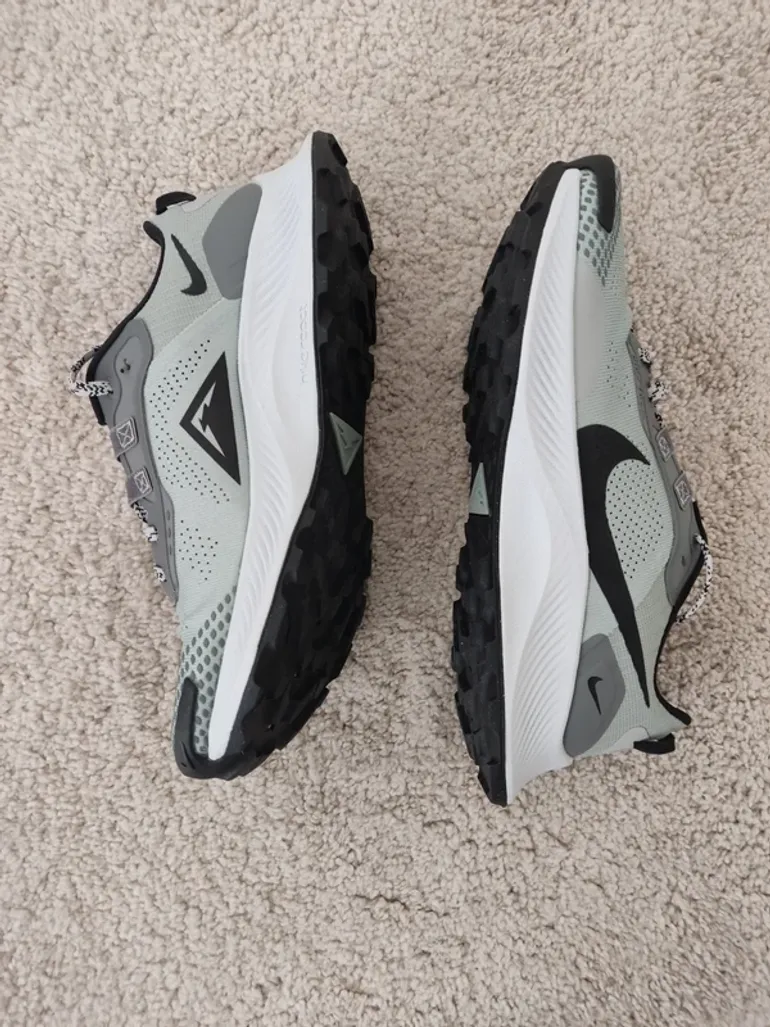 Gebrauchtes Hyper Nike Pegasus Trail 3 bike — Bild 3 von 10