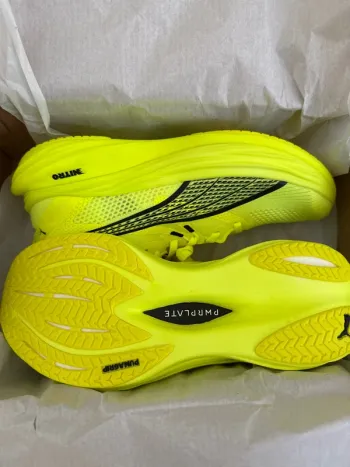 Used Puma Running Shoes bike — image 2 of 3