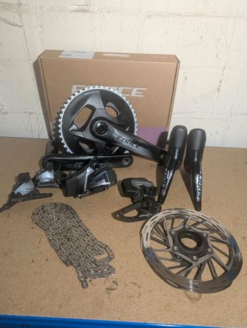 Brugt Sram Force d1 Groupset