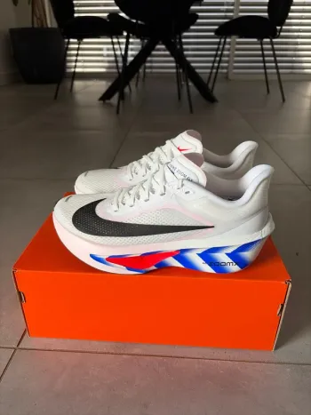 Used Nike Zoom Fly 6 bike — image 3 of 9