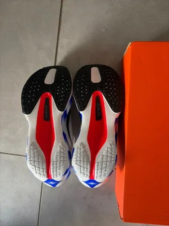 Used Nike Zoom Fly 6 bike — image 7 of 9