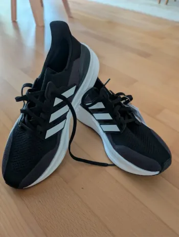 Used Adidas Ultraboost bike — image 2 of 4