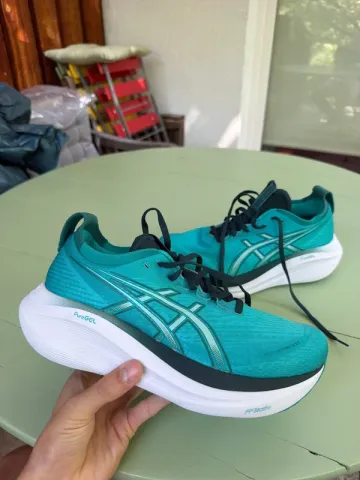 Used Premium Gel-Nimbus 27 Running Shoes
