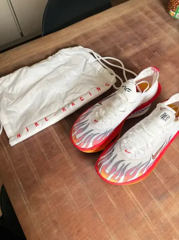 Tweedehands Premium Air Zoom Alphafly Next 3 bike — afbeelding 4 van 9