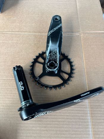 Used Truvativ descendant 170mm Drivetrain & Pedals