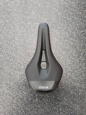 Used Fizik Aidon X3 Saddles & Seatposts