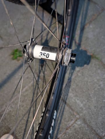 Used Reserve 28 xc 2024 bike — image 4 of 5