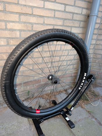 Used Reserve 28 xc 2024 bike — image 3 of 5