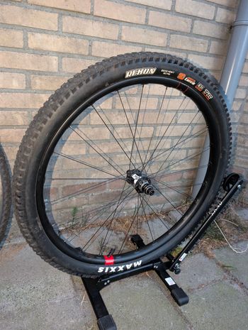 Used Reserve 28 xc 2024 bike — image 2 of 5
