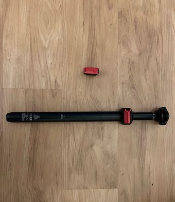 RockShox Reverb AXS 2025 Saddles & Seatposts d'occasion