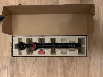 Brugt RockShox Reverb AXS 2025 bike — billede 11 af 13