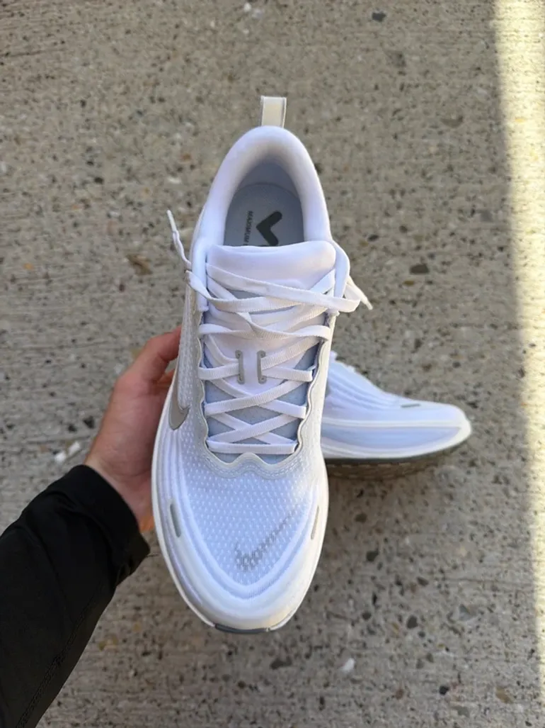 Used Nike Vomero Plus SE bike — image 2 of 7