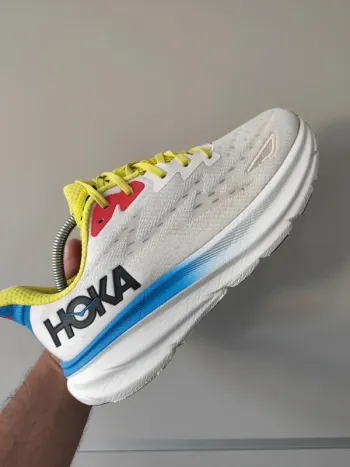 Hoka Clifton 9 Running Shoes d'occasion