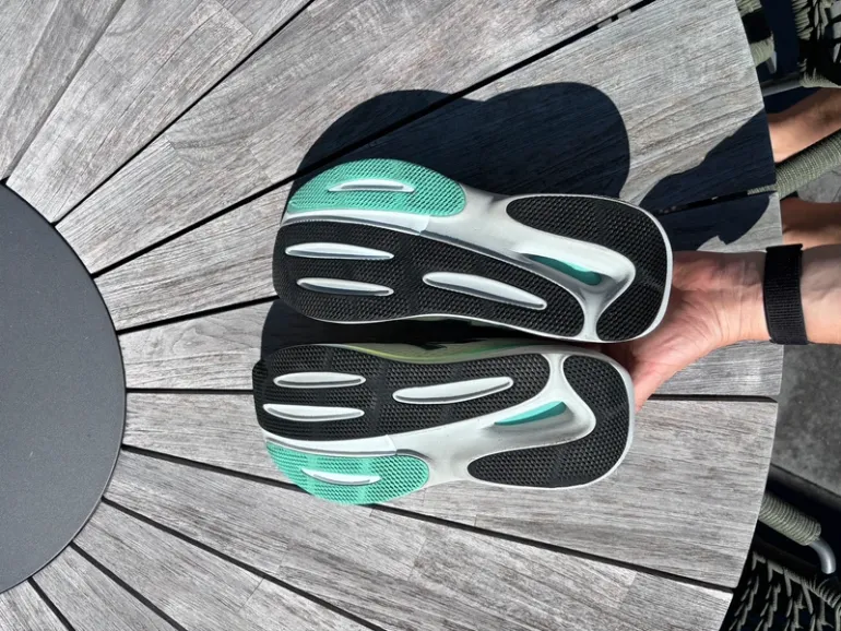 Used New Balance FreshFoam 860 bike — image 3 of 4