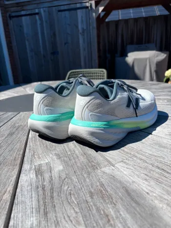 Used New Balance FreshFoam 860 bike — image 2 of 4