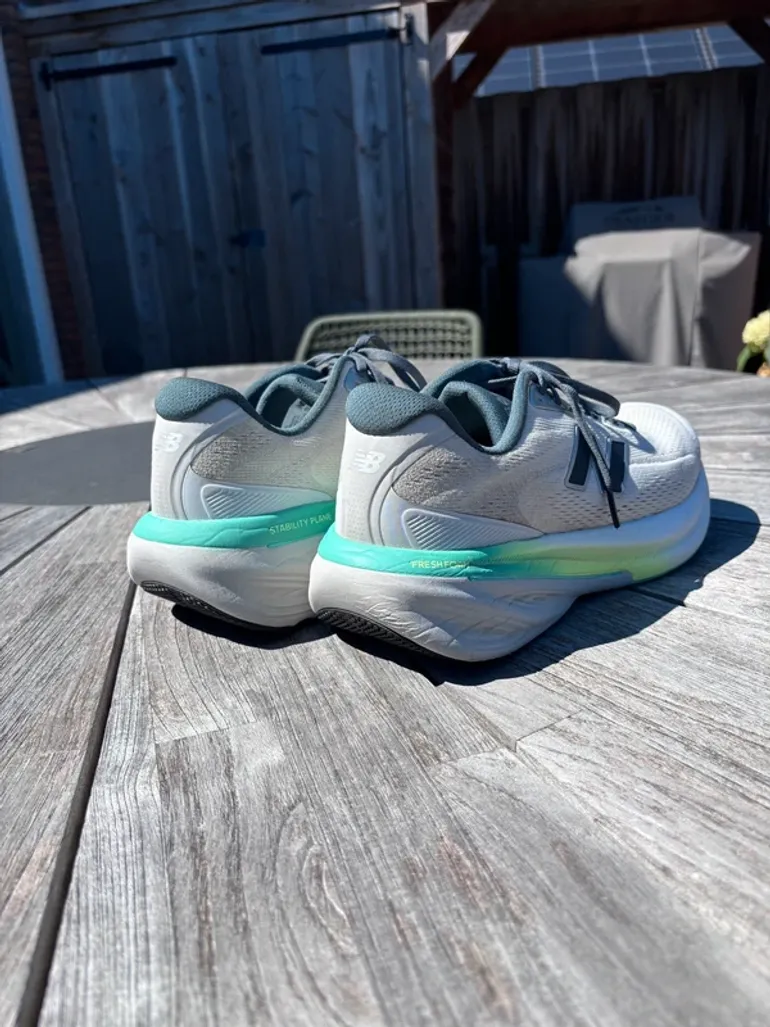 Used New Balance FreshFoam 860 bike — image 2 of 4