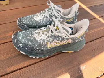 Hoka Speedgoat 6 GTX Running Shoes usato