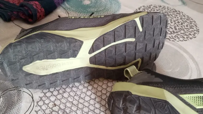 Używany New Balance DynaSoft Nitrel V6 bike — zdjęcie 9 z 15