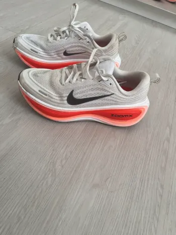 Used Nike Vomero Plus bike — image 8 of 8
