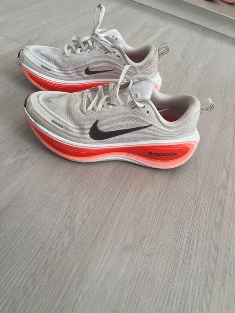 Used Nike Vomero Plus bike — image 8 of 8