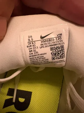 Used Nike Vomero 18 bike — image 10 of 10