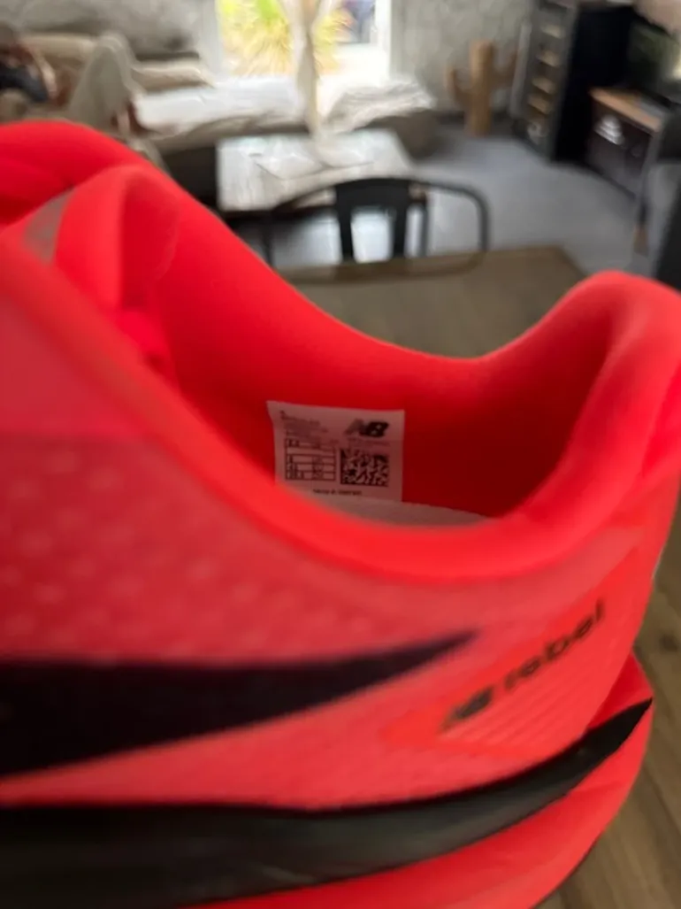 Used New Balance FuelCell Rebel V5 bike — image 10 of 11