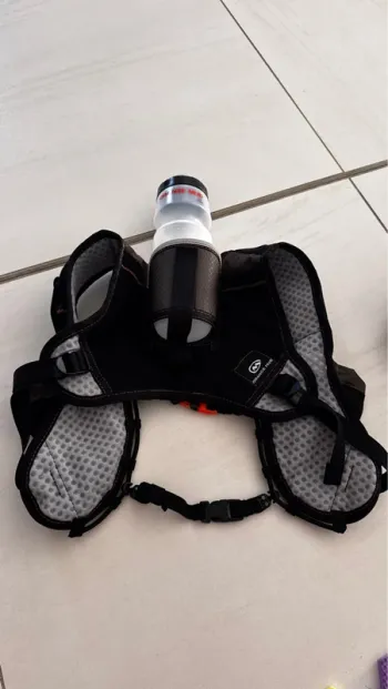 Used Orange Mud Gilet d'hydratation bike — image 2 of 4