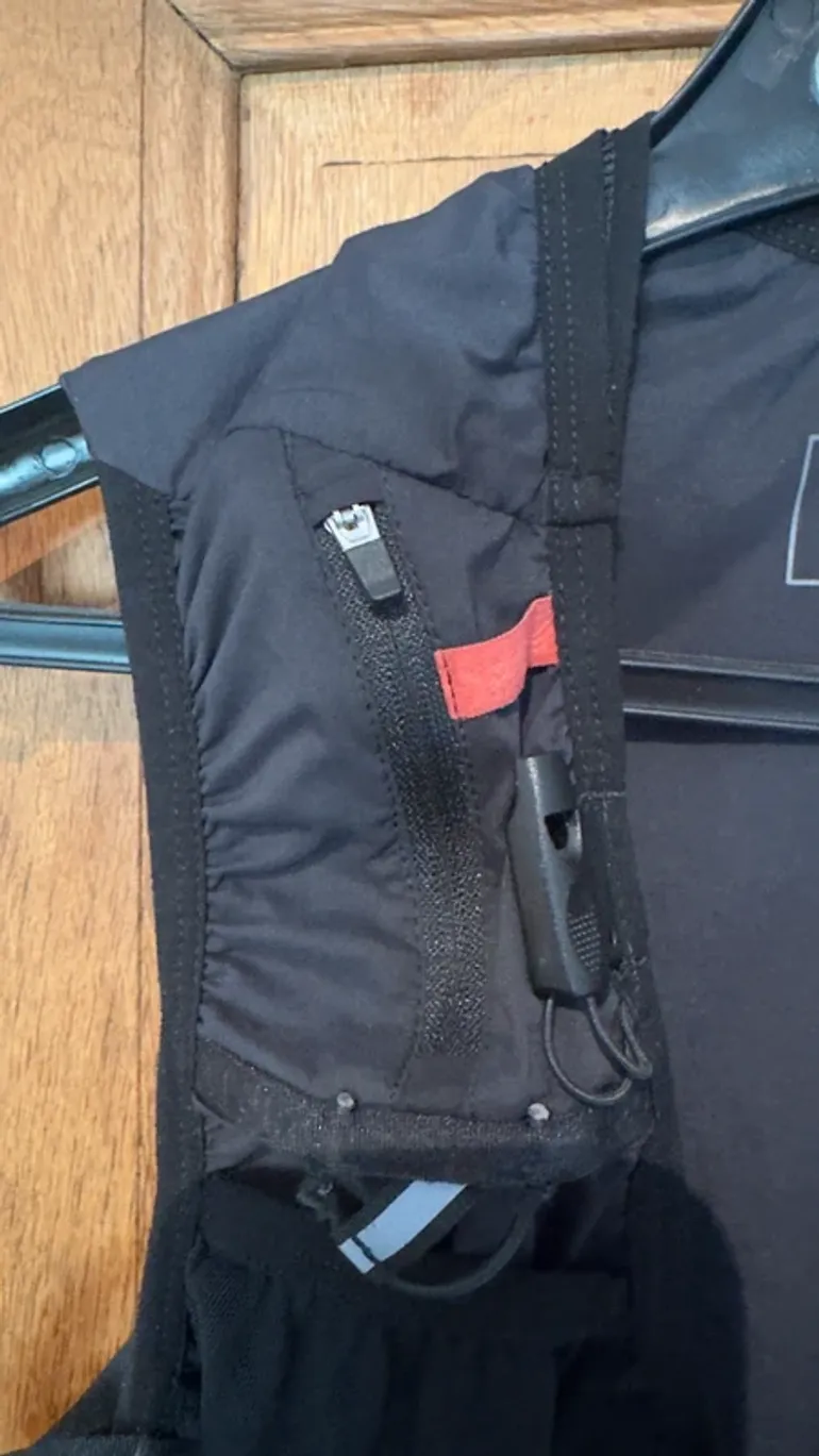 Použité Compressport UltRun S Pack Evo 10L bike — obrázek 7 z 8