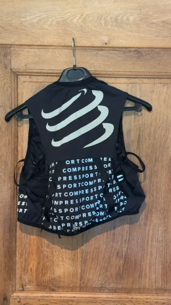 Použité Compressport UltRun S Pack Evo 10L bike — obrázek 2 z 8