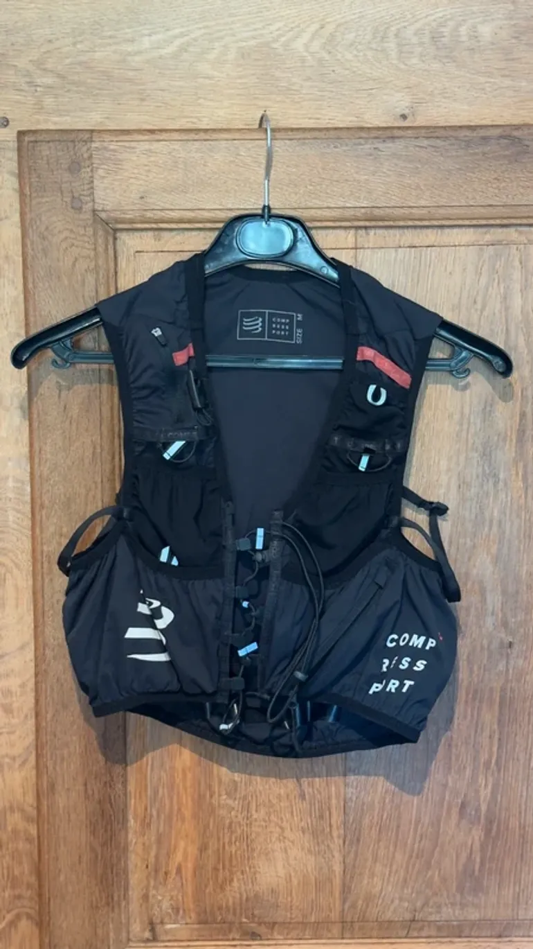 Použité Compressport UltRun S Pack Evo 10L bike — obrázek 6 z 8