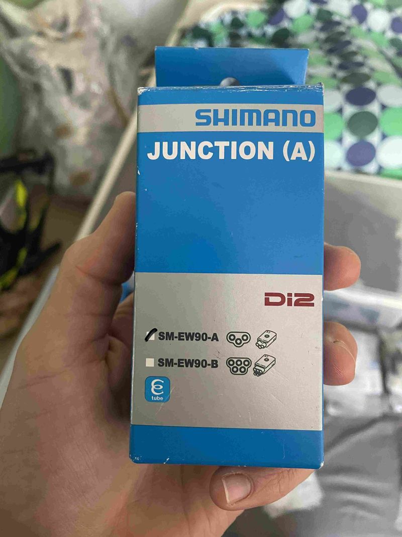 Used Shimano Boîtier de Connexion Di2 SMEW90A Neuf Drivetrain & Pedals
