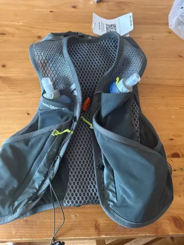 Salomon Skin Pro 8 Running Accessories usato