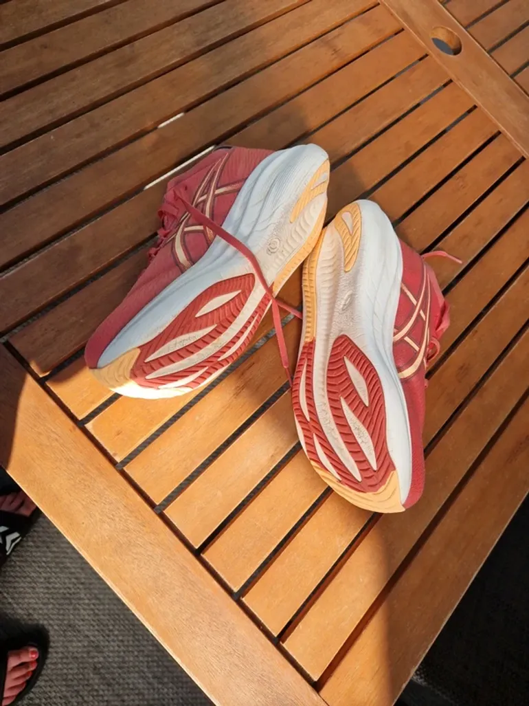 Brugt Asics Nimbus 27 bike — billede 7 af 13