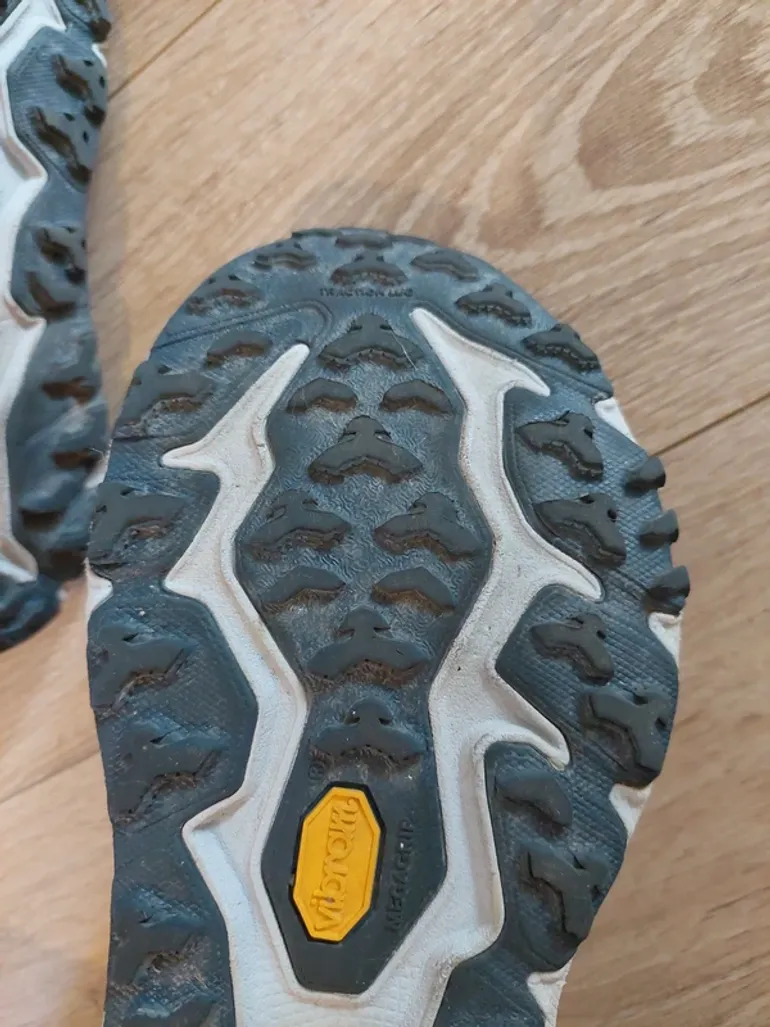 Used Hoka Speedgoat 6 bike — image 7 of 10