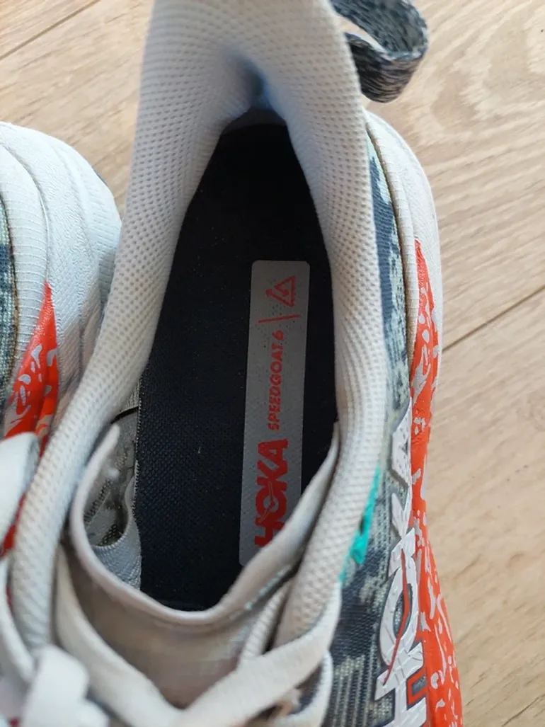 Used Hoka Speedgoat 6 bike — image 3 of 10
