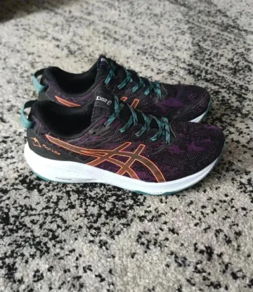 Käytetty Standard Fuji Lite 2 Running Shoes