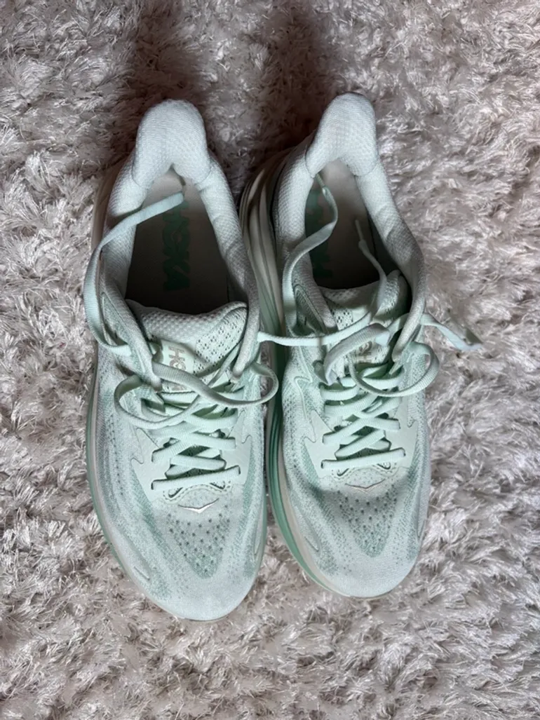 Used Hoka Clifton 10 bike — image 2 of 7