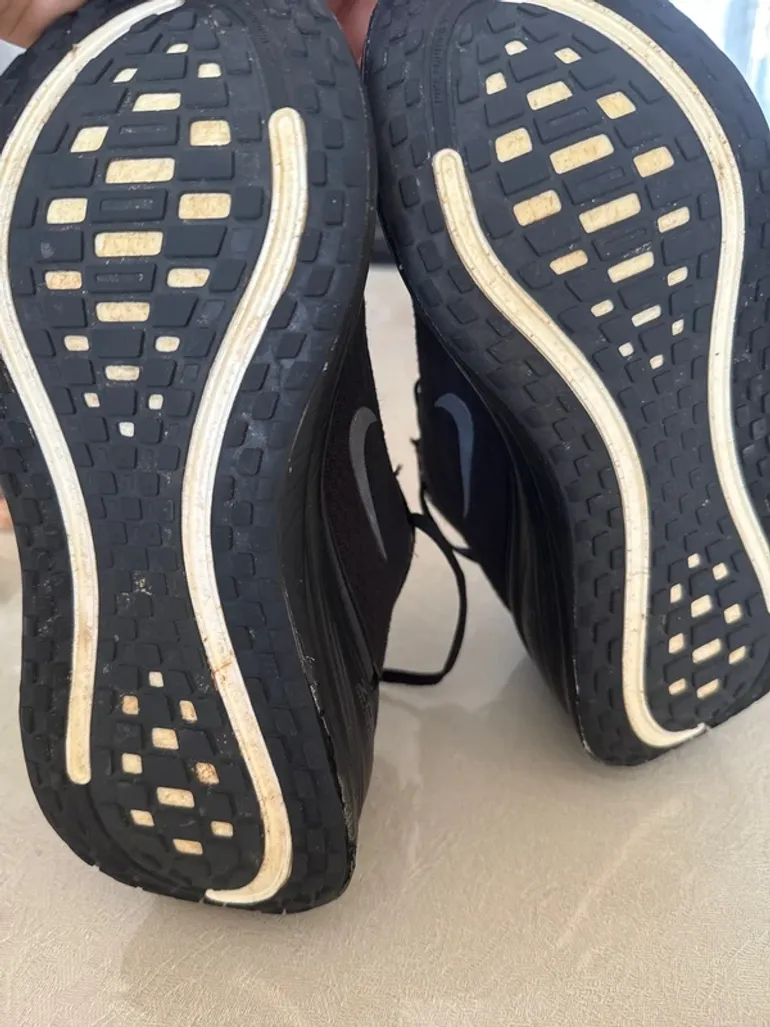 Used Nike Vomero Plus bike — image 4 of 5