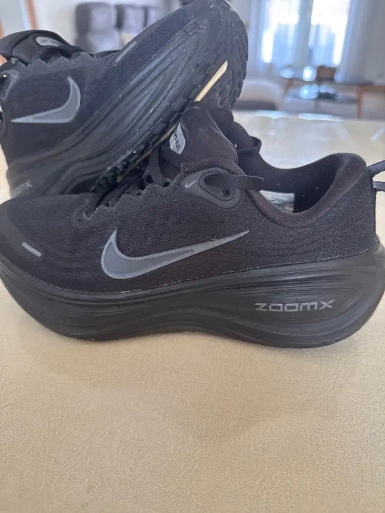 Used Nike Vomero Plus bike — image 2 of 5