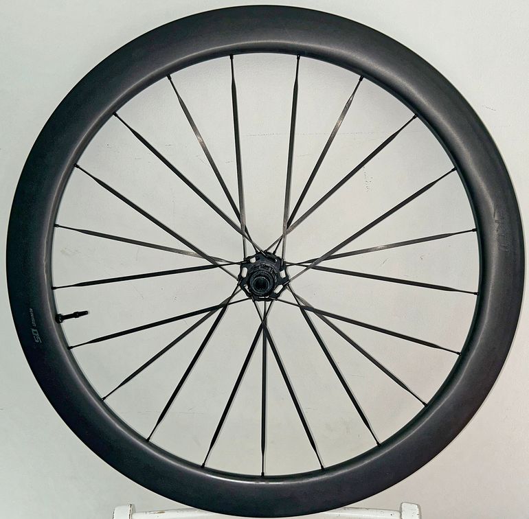 Tweedehands Ekoi Carbon Wheels 2025 bike — afbeelding 4 van 6