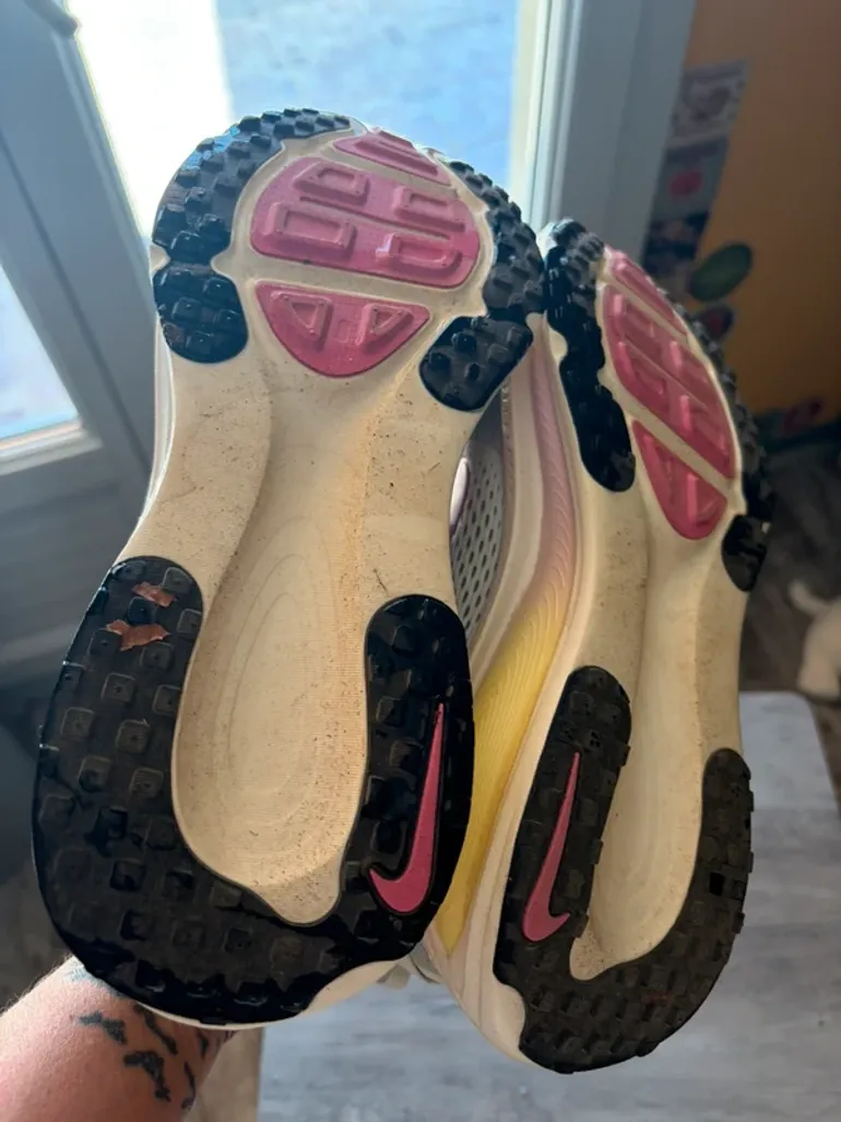 Used Nike Vomero 18 bike — image 3 of 6